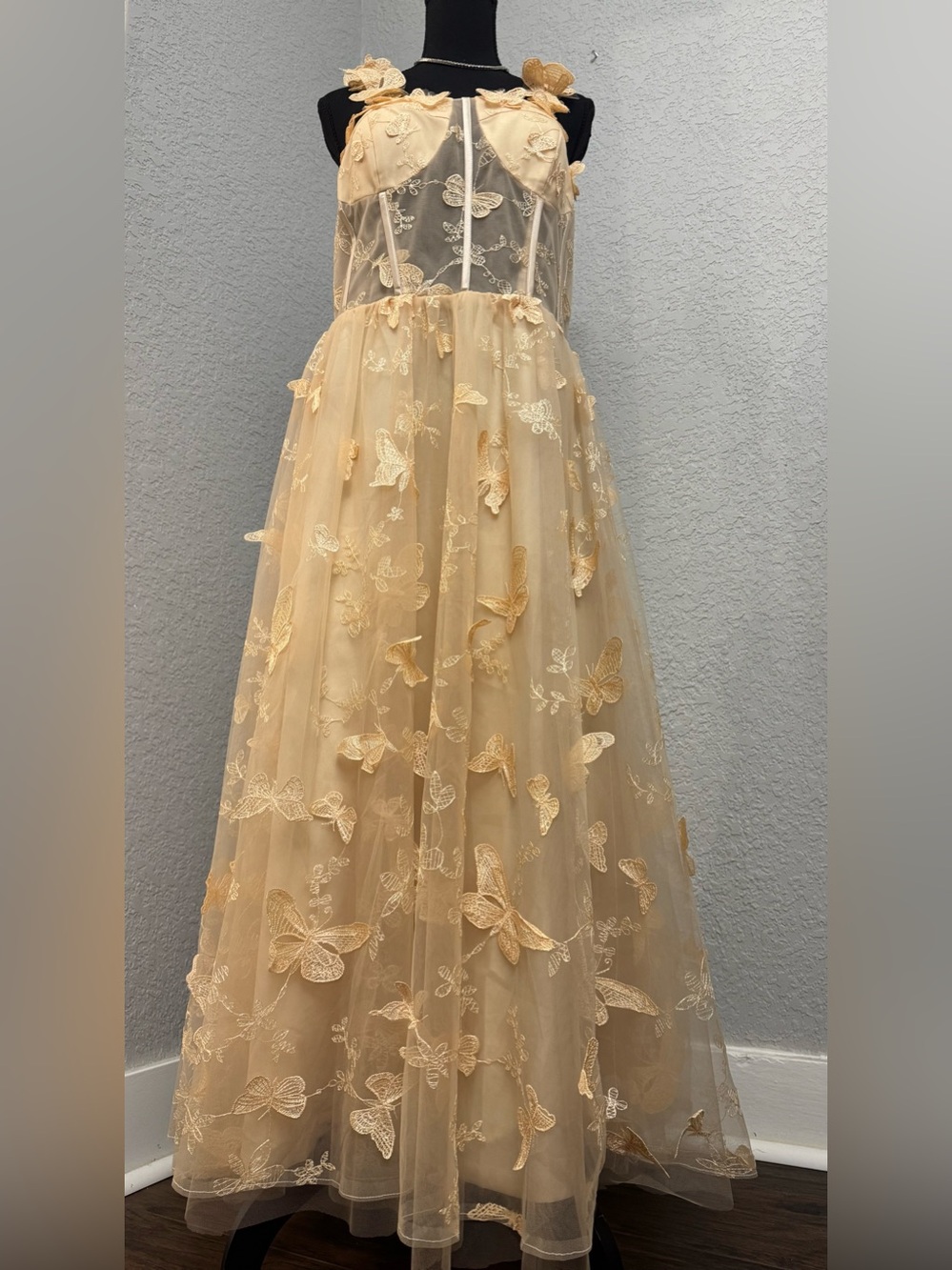 Floral Butterfly Maxi Dress in Champagne Back Lace up Like New